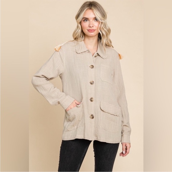 🍁 NWT Aztec Shacket - Picture 3 of 15